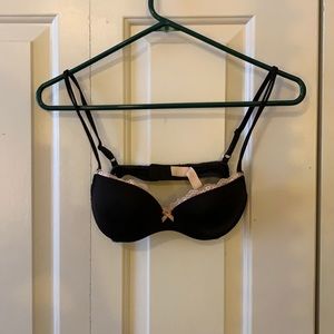 Black Victoria’s Secret push-up Bra